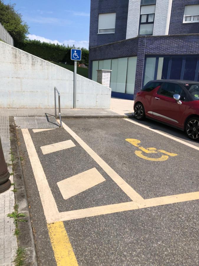 Piso Con Garaje En Avilés Kültér fotó